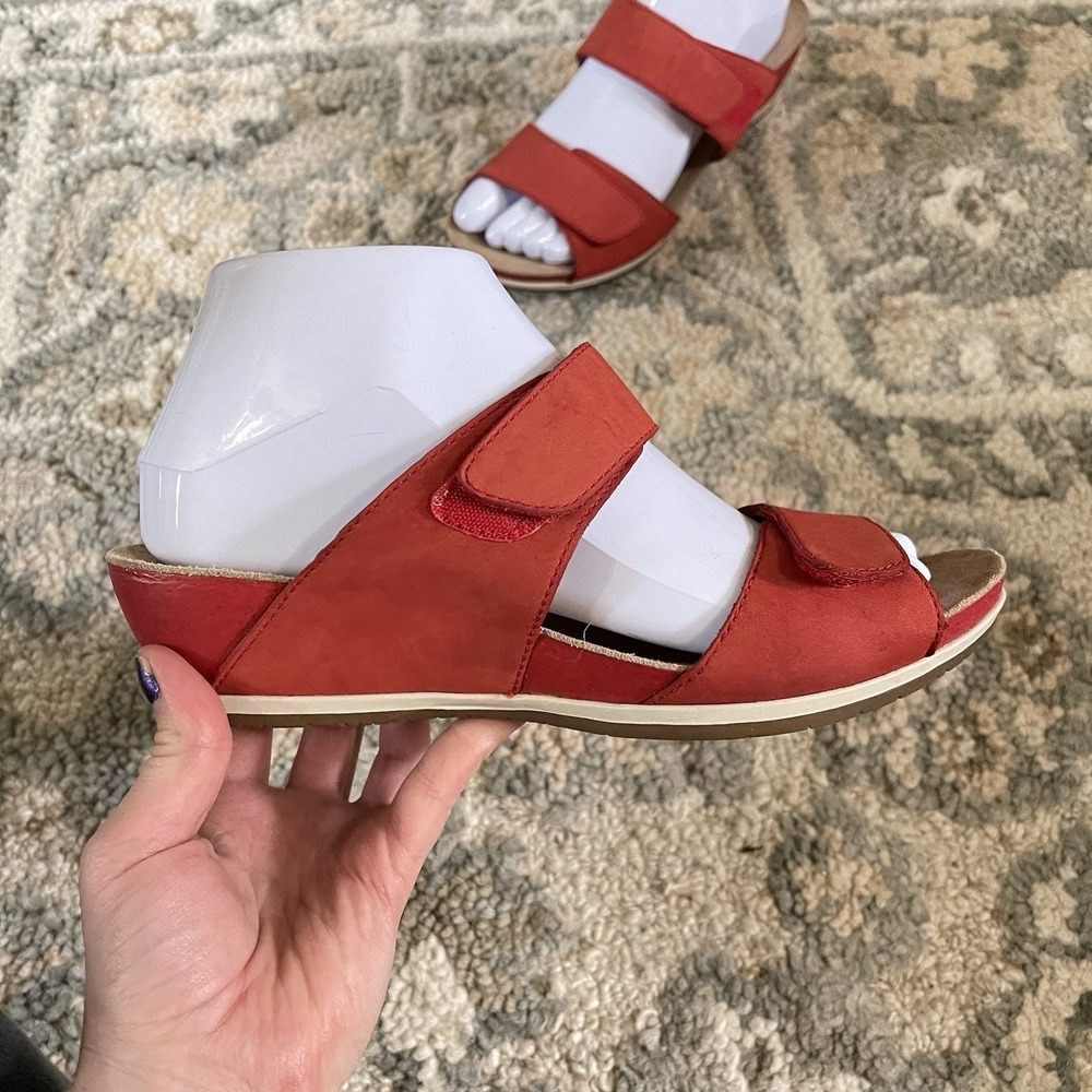 Dansko Sandals Womens 38/7 Vienna Slide Red Leather Slip On Open Toe Wedge Heels - Picture 4 of 7